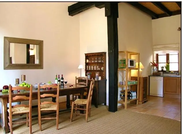 Les Bergeronnettes Hotel Camors 0*,  France